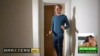 أفلام مصرية إباحية: أخ وزوج يمارسان الجنس مع عروسة بشدة