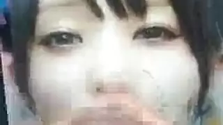 ليزا جونسون المراهقة المنقطة بالنمش تتعرض لثنائي وتتلقى قذفاً داخلياً في علاقة جماعية