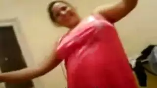 ينيك زوجته على السرير سكس مصرى