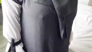 الخادمة الغريبة يتم تدمير فرجها من قبل العميل