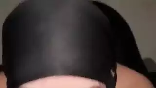 المحجبة تتحول إلى ملكة شرجية لعمل إكس إكس إكس خشن