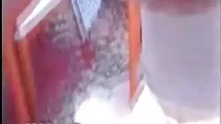 عاهرة عربية هاوية تركب قضيبًا في غرفة النوم