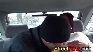 سكرتيرة جائعة للمني تبتلع حمولة الرئيس في إباحية