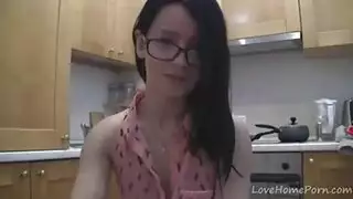 جنس صارخ في الحديقة العامة مع كوغر مثير