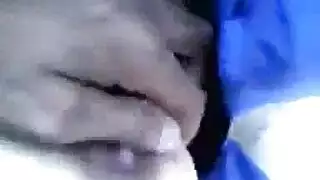 هؤلاء الطالبات المشاغبات يحتجن إلى ضربات قوية في كابينة الحمام