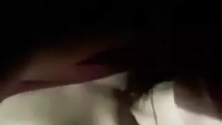 البطل الضخم يُنتخب لصدم وقبض السائل المنوي