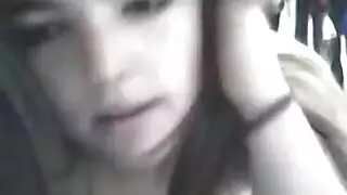 الاب وبنته والام وابنها عائلي