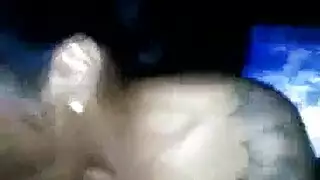 ميليسا م تحصل على فرجها وشرجها الضيقين من مدلكها