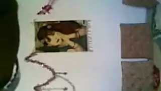 خلفي عراقي كلما يوفوت زبه اطويل بطيزها تصقط علا ارض من الوجع