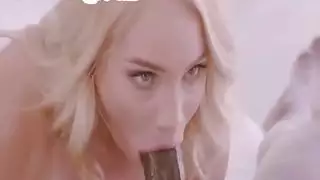 ٥ إباحية عرقية صريحة: صديقي يصورني وأنا أتلقى قضيبًا أسودًا كبيرًا