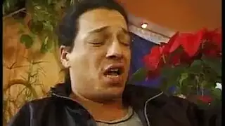 ينيك صاحبه ف جامعه من طيزها