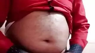 اب يسمارس مع ابنته