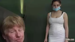 أمي الألمانية أهلب تعليمات