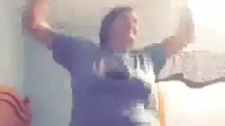 مفلس في سن المراهقة عاهرة يعطي الحب العميق الحب