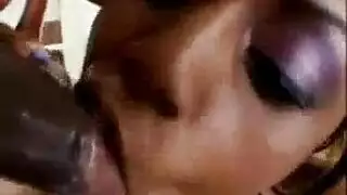 نيك معلمه اليوقا