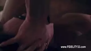 بنات مع بعض على الحلبع