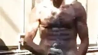 نيك زوج الأم السري: يضرب بنت زوجته بإباحية قوية