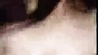 فتاة آسيوية مراهقة تمارس الجنس بعمق – لقطات كاميرا غرفة نوم خفية