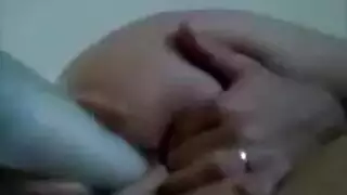 جماع حلق مزدوج مع شابة سمراء