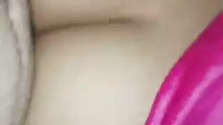 سكس زوجي هواة: تمدد فرج مقرب على الزب أثناء الركوب