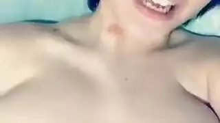 عربية ساخنة مباشرة على الكام: عرض إباحي صريح