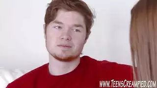 مراهقة جميلة تتفجر في أول مشهد بورنو متشدد لها