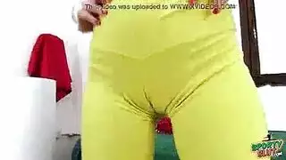 جنس ثونغ مع شقراء محلوقة إباحية خارجية