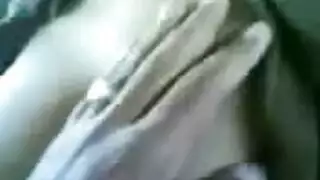 البنت تقذف علي امها