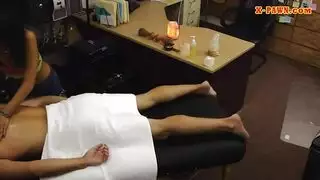 تصوير سري: مراهقة آسيوية ساخنة تخضع لجماع شرجي عنيف