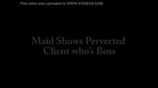 رغبات تنفيذية: المدير والعميل في لقاء حميمي في المكتب