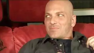 الإيطالية الحارة تتلقى اختراقًا خشنًا