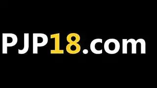 مخنوقة ومغطاة: جلسة جماع فموي عنيف للفتاة التشيكية الجميلة