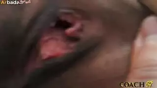 وليمة كس عربي – لحس بظرها ولعق فتحتها باللسان