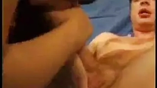 عاهرة إيبوني سمينة تأخذ زب كبير في طيزها