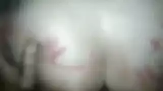 تجيب شهوتها بره وهيا بتتناك