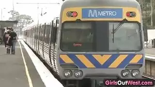 إباحية خاصة أثناء التنقل موقع بث إكس إكس إكس مجاني من تي إل إتش