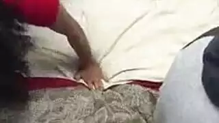 قضيب أبيض ضد قضيب سميك: معركة مص