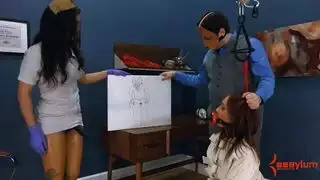 إباحية فضائي بشري: حفلة جنس متحركة لبن تن