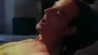 جيانا مايكلز بمفردها: استمناء صريح ولعب مهبلي