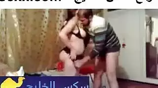 ٣ عراقية مغرية تُنكح بقسوة من الخلف