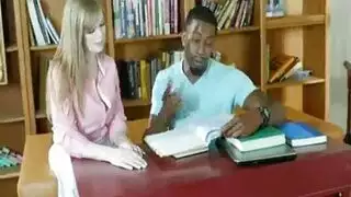 الإيطالي في سن المراهقة الشقراء عيد الميلاد