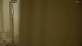 انتزع زوجان قفص