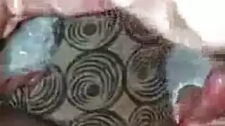 امرأة روسية تأخذ قضيب شاب عميقًا في جنس منزل فاخر