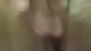 ثلاثي فاسق ينتهي بحمام منوي فوضوي