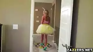 البت تجعل ابوها ينيكه