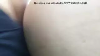 زوجة الأب تبتلع كل قطرة في جلسة جنس مكثفة