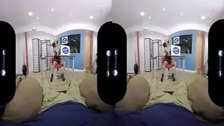 رغبة غامرة إكس إكس إكس: فتاة ساخنة تأخذ قضيبًا افتراضيًا