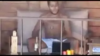 رجل مستقيم أسد امريكي
