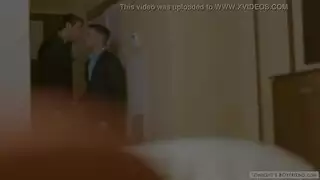 أثداء كيسي الضخمة تتعرض للضرب في جنس صريح