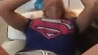 كاميرا سرية تصور جلسة إباحية لسمراء بالبول والعاب الجنسية